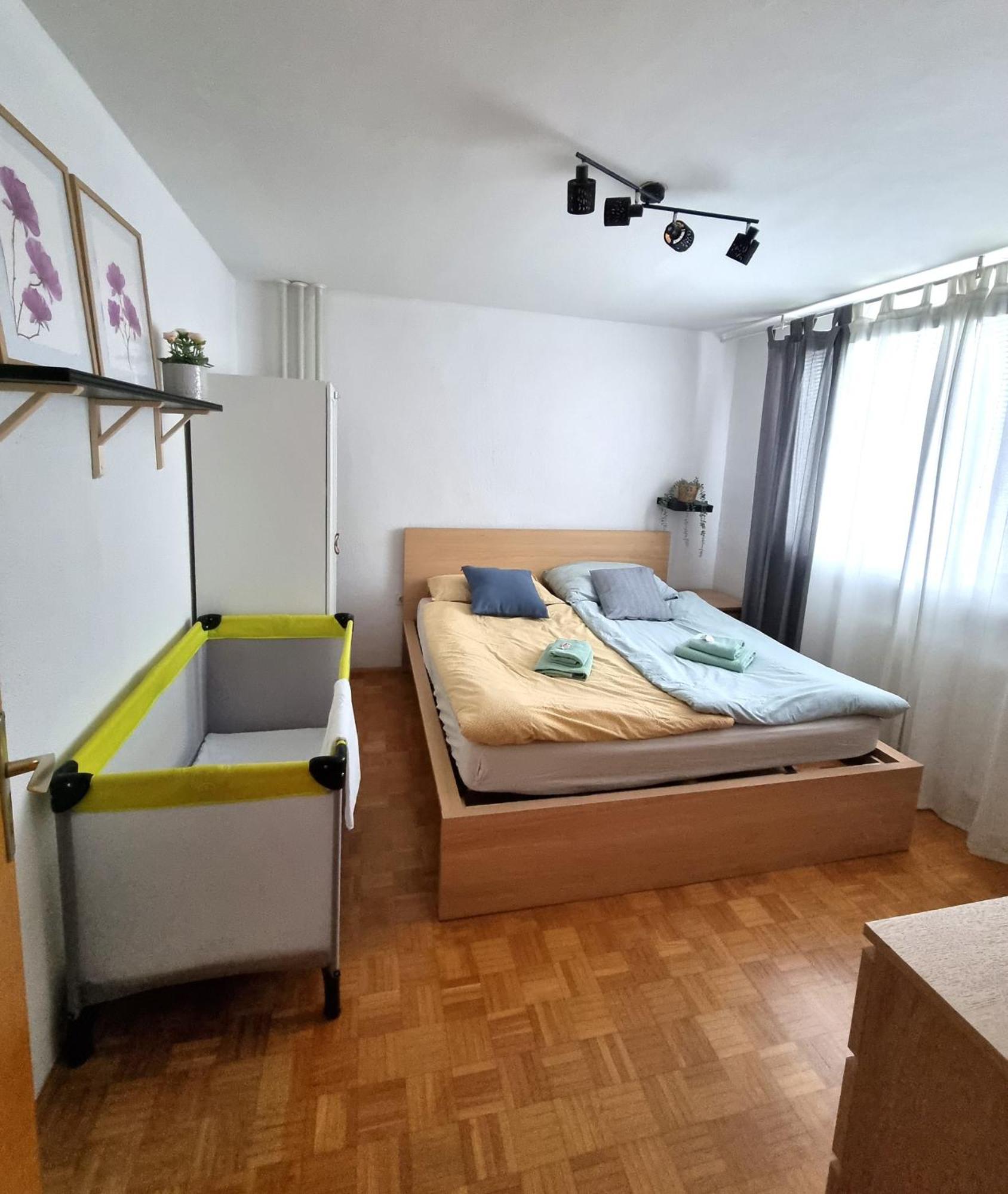 Apartment Gulek Зрече Екстер'єр фото